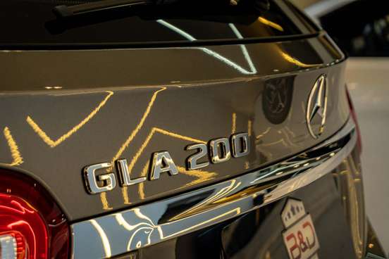MERCEDES-BENZ-GLA 200-2018