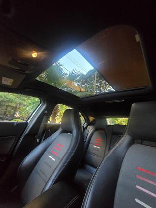 MERCEDES-BENZ A 200 1.6 CGI FLEX 7G-DCT