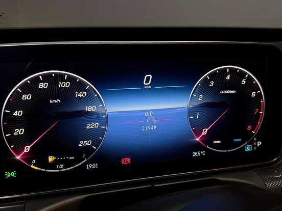 MERCEDES-BENZ-C 300-2.0 EQ BOOST HÍBRIDO AMG LINE 9G-TRONIC MERCEDES-BENZ-C 300-2024