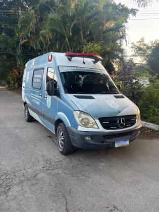 MERCEDES-BENZ SPRINTER 2.2 FURGÃO STREET 415 CDI TETO BAIXO DIESEL 3P MANUAL