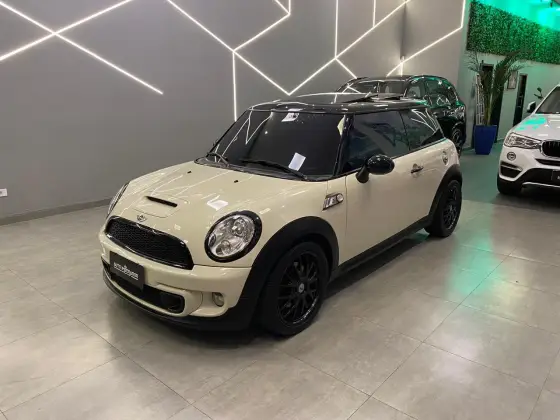 MINI COOPER 1.6 COUPÉ JOHN COOPER WORKS 16V TURBO GASOLINA 2P AUTOMÁTICO