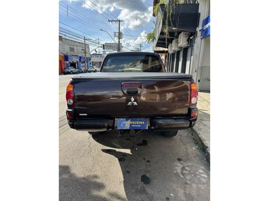 MITSUBISHI-L200 TRITON-3.2 HPE 4X4 CD 16V TURBO INTERCOOLER DIESEL 4P AUTOMÁTICO MITSUBISHI-L200 TRITON-2014