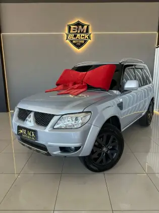 MITSUBISHI PAJERO TR4 2.0 4X4 16V 140CV FLEX 4P AUTOMÁTICO MITSUBISHI PAJERO TR4 2.0 4X4 16V 140CV FLEX 4P AUTOMÁTICO