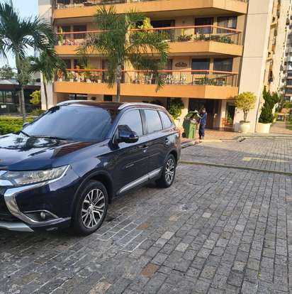 MITSUBISHI-OUTLANDER-2016