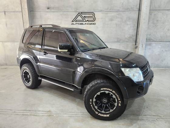MITSUBISHI PAJERO FULL 3.2 HPE 4X4 16V TURBO INTERCOOLER DIESEL 2P AUTOMÁTICO
