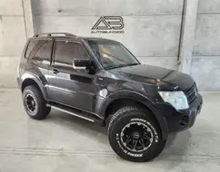 MITSUBISHI PAJERO FULL 3.2 HPE 4X4 16V TURBO INTERCOOLER DIESEL 2P AUTOMÁTICO MITSUBISHI PAJERO FULL 3.2 HPE 4X4 16V TURBO INTERCOOLER DIESEL 2P AUTOMÁTICO