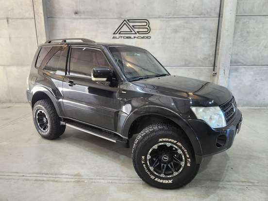 MITSUBISHI-PAJERO FULL-3.2 HPE 4X4 16V TURBO INTERCOOLER DIESEL 2P AUTOMÁTICO MITSUBISHI-PAJERO FULL-2010
