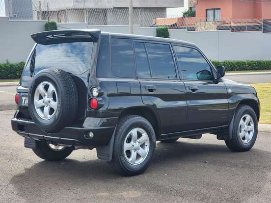 MITSUBISHI-PAJERO TR4-2009
