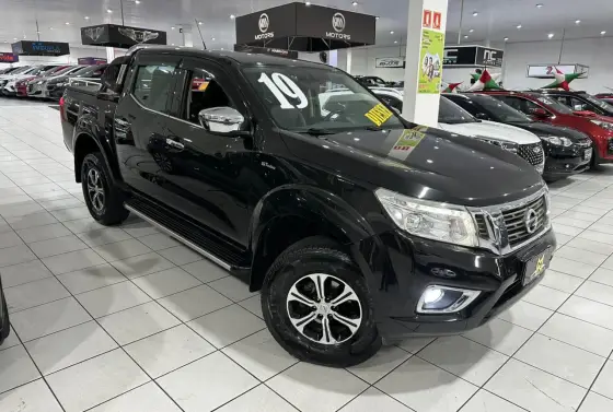 NISSAN FRONTIER 2.3 16V TURBO DIESEL XE CD 4X4 AUTOMÁTICO NISSAN FRONTIER 2.3 16V TURBO DIESEL XE CD 4X4 AUTOMÁTICO