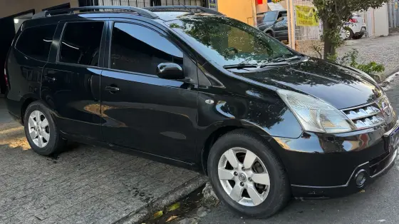 NISSAN GRAND LIVINA 1.8 SL 16V FLEX 4P AUTOMÁTICO