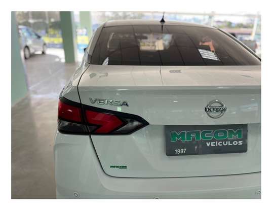 NISSAN-VERSA-2023