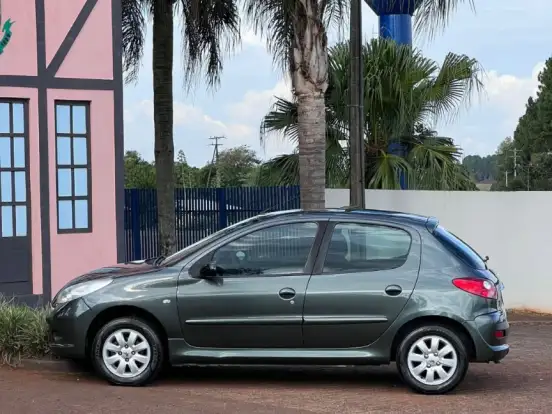 PEUGEOT-207-1.4 XR SPORT 8V FLEX 4P MANUAL PEUGEOT-207-2009