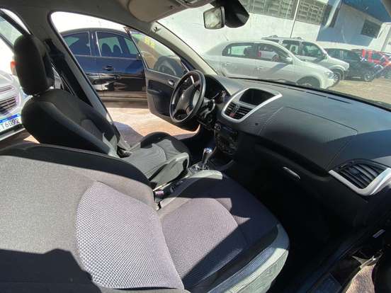PEUGEOT-207-2010
