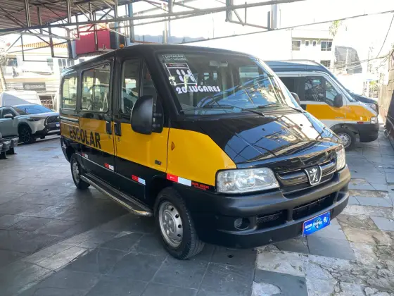 PEUGEOT BOXER 2.3 HDI 330 PASSAGEIRO 16 LUGARES 8V DIESEL 3P MANUAL
