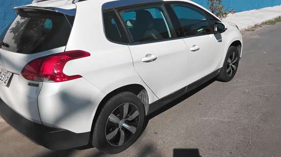 PEUGEOT-2008-2015