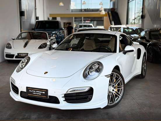 PORSCHE-911-2015