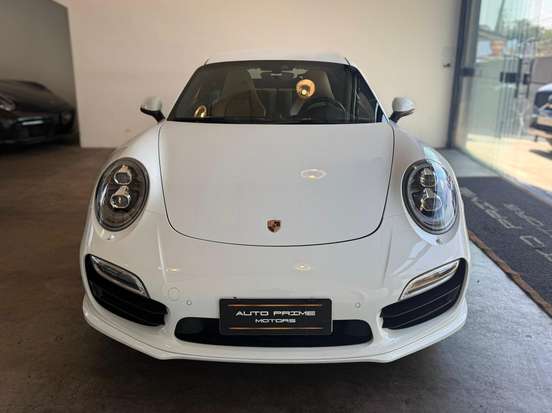 PORSCHE-911-2015