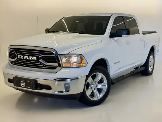 RAM CLASSIC 5.7 V8 GASOLINA LARAMIE CD 4X4 AUTOMÁTICO