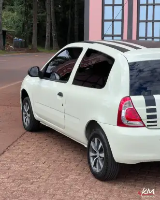 RENAULT-CLIO-2013