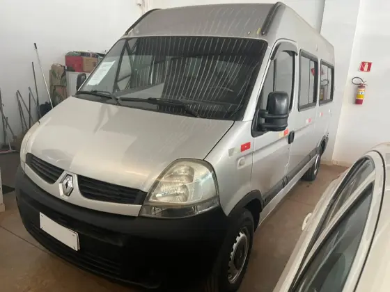 RENAULT MASTER 2.5 DCI MINIBUS L3H2 16 LUGARES 16V DIESEL 3P MANUAL