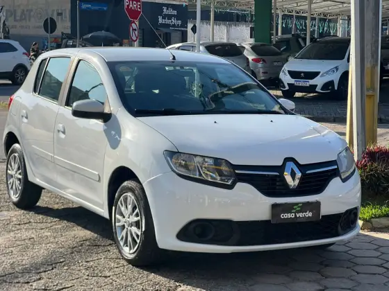 RENAULT SANDERO 1.0 AUTHENTIQUE 16V FLEX 4P MANUAL