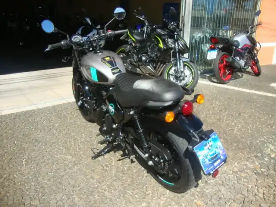 ROYAL ENFIELD-HUNTER 350-2023