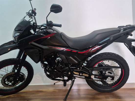 SHINERAY-SHI 175S EFI SHINERAY-SHI 175S EFI-2025