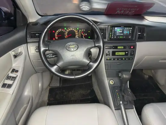 TOYOTA-COROLLA-2004