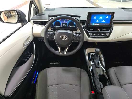 TOYOTA-COROLLA-2023