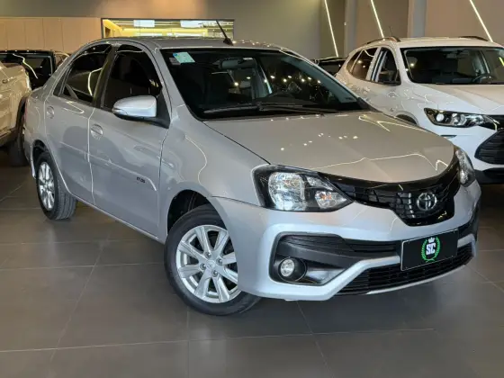 TOYOTA ETIOS 1.5 X PLUS SEDAN 16V FLEX 4P AUTOMÁTICO