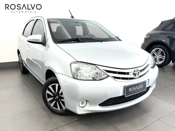 TOYOTA ETIOS 1.5 XS 16V FLEX 4P AUTOMÁTICO TOYOTA ETIOS 1.5 XS 16V FLEX 4P AUTOMÁTICO