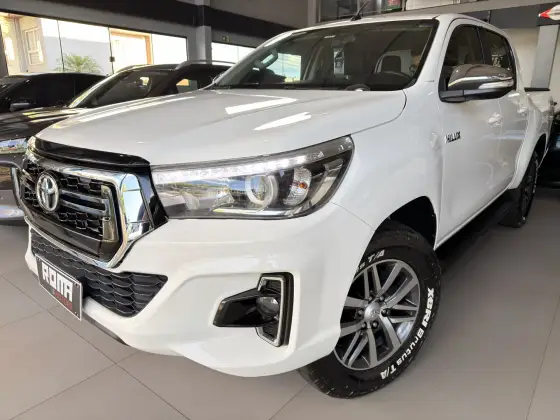 TOYOTA HILUX 2.7 SRV 4X2 CD 16V FLEX 4P AUTOMÁTICO