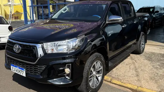 TOYOTA HILUX 2.7 SRV 4X2 CD 16V FLEX 4P AUTOMÁTICO TOYOTA HILUX 2.7 SRV 4X2 CD 16V FLEX 4P AUTOMÁTICO