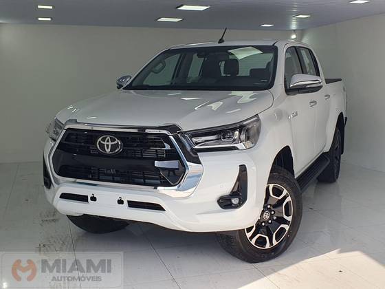 TOYOTA HILUX 2.8 D-4D TURBO DIESEL CD SRX 4X4 AUTOMÁTICO