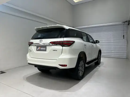 TOYOTA-HILUX SW4-2021