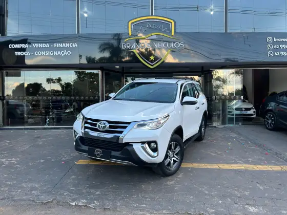 TOYOTA HILUX SW4 2.8 SRX 4X4 16V TURBO INTERCOOLER DIESEL 4P AUTOMÁTICO