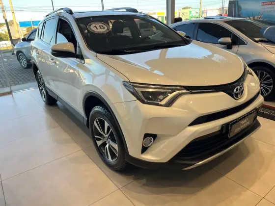 TOYOTA RAV4 2.0 TOP 4X2 16V GASOLINA 4P AUTOMÁTICO