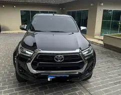 TOYOTA HILUX 2.8 D-4D TURBO DIESEL CD SRX PLUS 4X4 AUTOMÁTICO TOYOTA HILUX 2.8 D-4D TURBO DIESEL CD SRX PLUS 4X4 AUTOMÁTICO