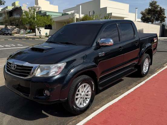 TOYOTA-HILUX-3.0 SRV TOP 4X4 CD 16V TURBO INTERCOOLER DIESEL 4P AUTOMÁTICO TOYOTA-HILUX-2012