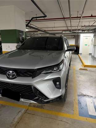 TOYOTA-HILUX SW4-2025