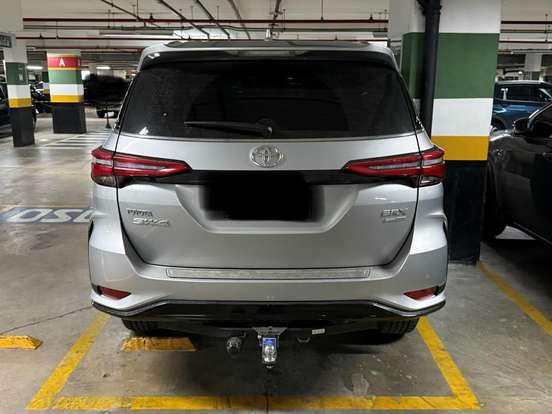 TOYOTA-HILUX SW4-2.8 D-4D TURBO DIESEL SRX PLATINUM 7L 4X4 AUTOMÁTICO TOYOTA-HILUX SW4-2025