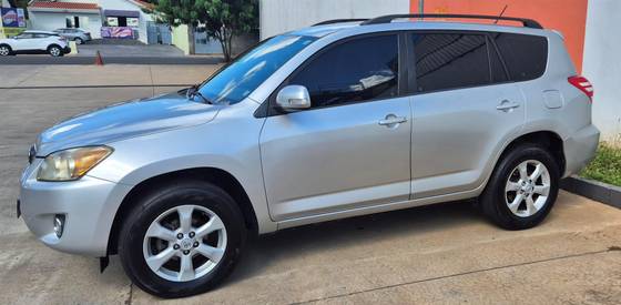 TOYOTA RAV4 2.4 4X2 16V GASOLINA 4P AUTOMÁTICO