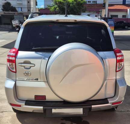 TOYOTA-RAV4-2011