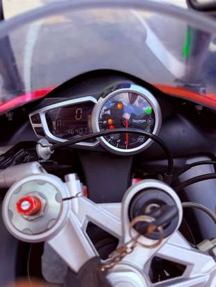TRIUMPH-DAYTONA 675 ABS-2014