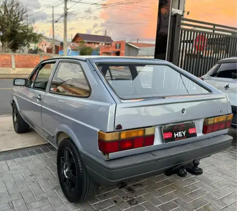 VOLKSWAGEN-GOL-1993