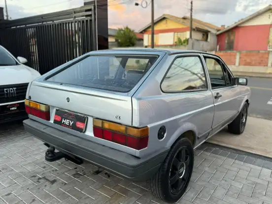 VOLKSWAGEN-GOL-1993
