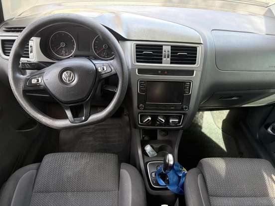 VOLKSWAGEN-FOX-1.6 MSI TOTAL FLEX CONNECT 4P I-MOTION VOLKSWAGEN-FOX-2018