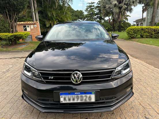 VOLKSWAGEN-JETTA-2015