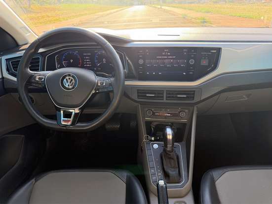 VOLKSWAGEN-POLO-1.0 200 TSI HIGHLINE AUTOMÁTICO VOLKSWAGEN-POLO-2019
