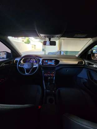 VOLKSWAGEN-T-CROSS-2023